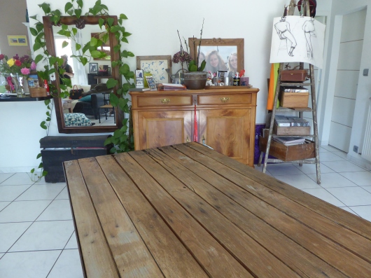 relooking meuble création table indus bois décoration intèrieur aérogommage